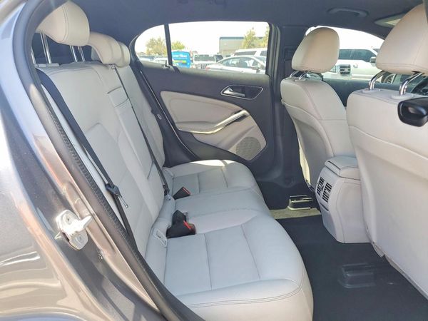 2016 MERCEDES-BENZ GLA GLA250