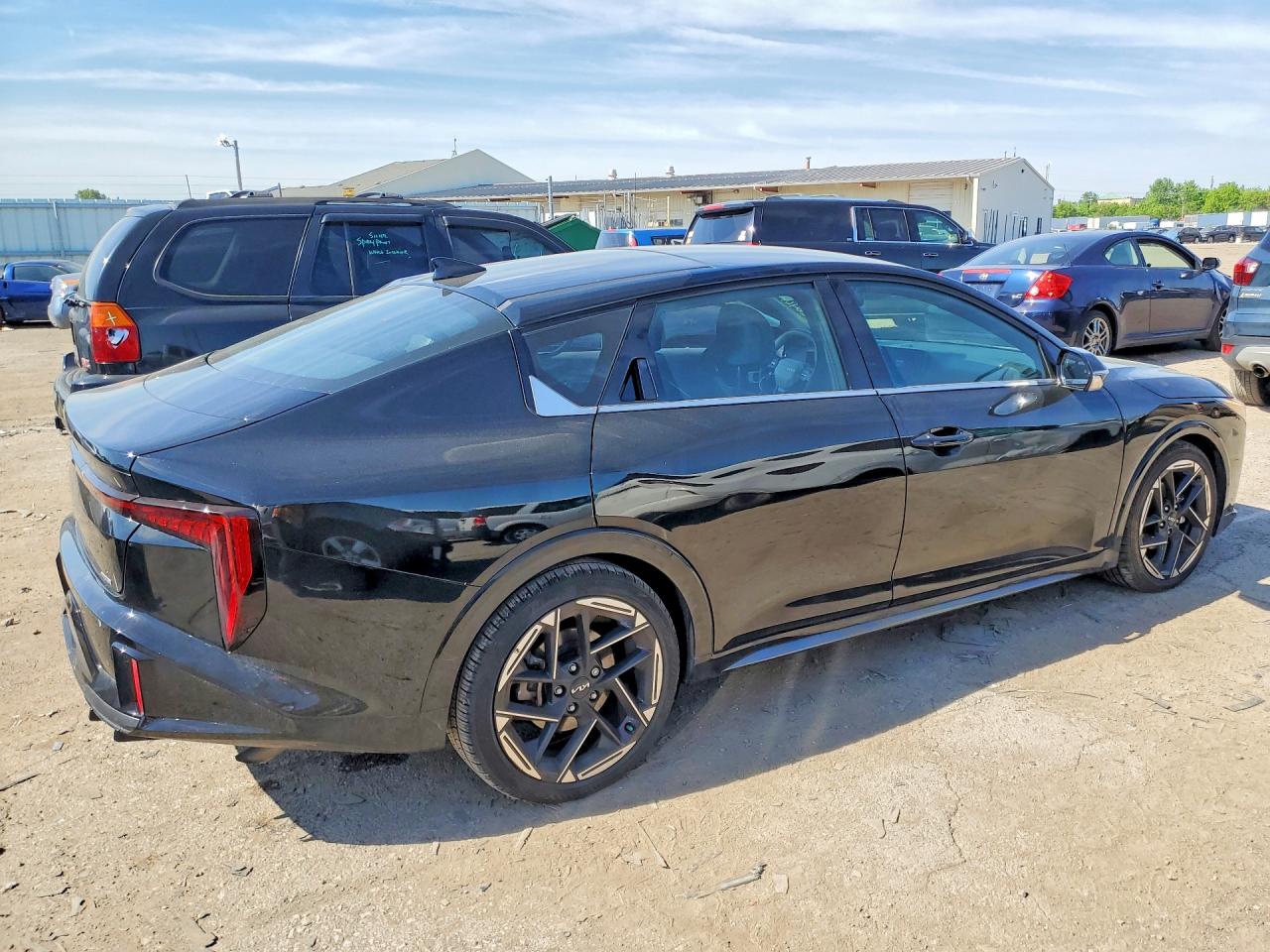 2025 KIA K4 GT-Line