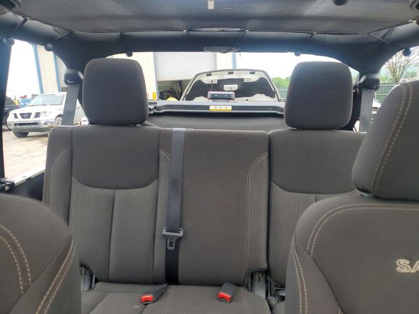 2017 JEEP WRANGLER UNLIMITED SAHARA 4X4