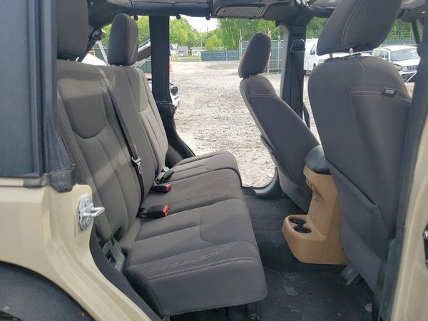 2017 JEEP WRANGLER UNLIMITED SAHARA 4X4