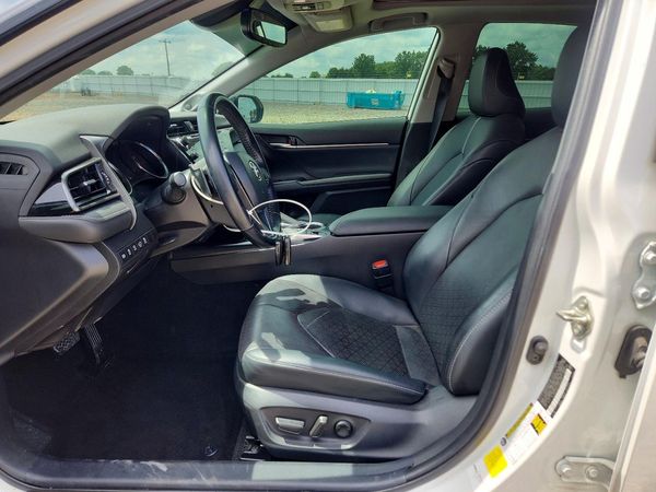 2020 TOYOTA CAMRY XSE — DENT