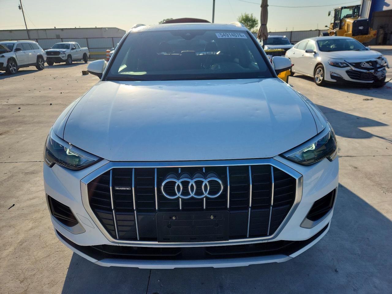 2020 AUDI Q3 quattro Premium