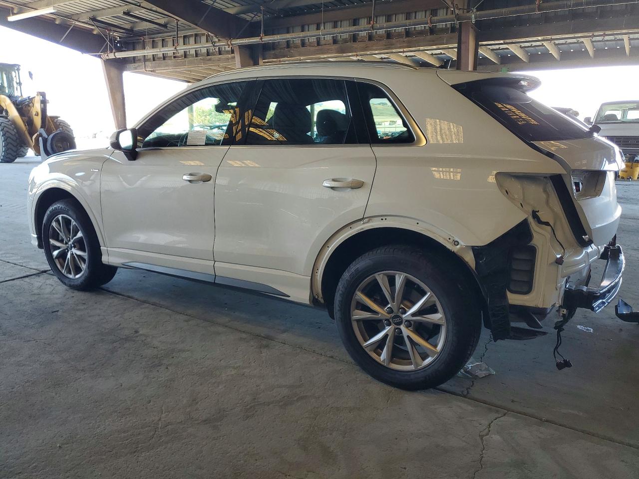 2024 AUDI Q3 S Line quattro Premium