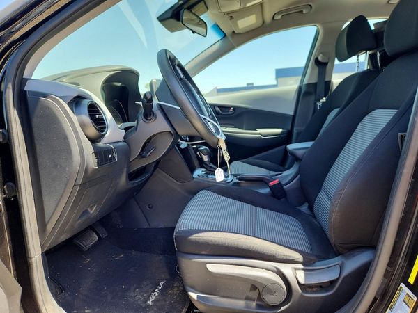 2020 HYUNDAI KONA SE