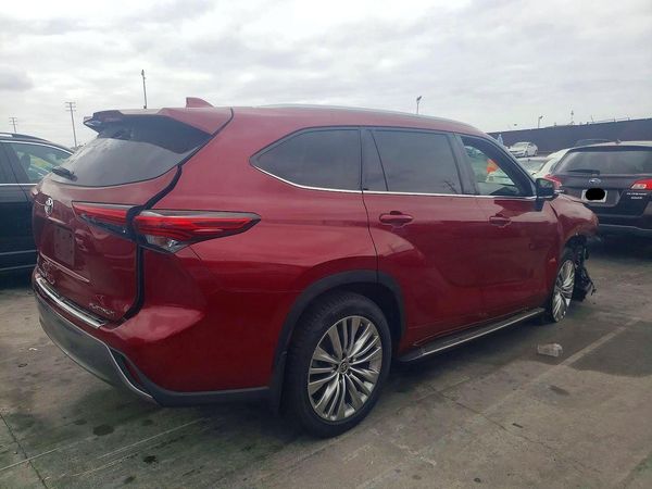 2023 TOYOTA HIGHLANDER