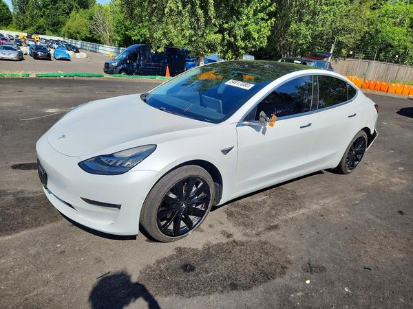 2018 TESLA MODEL 3