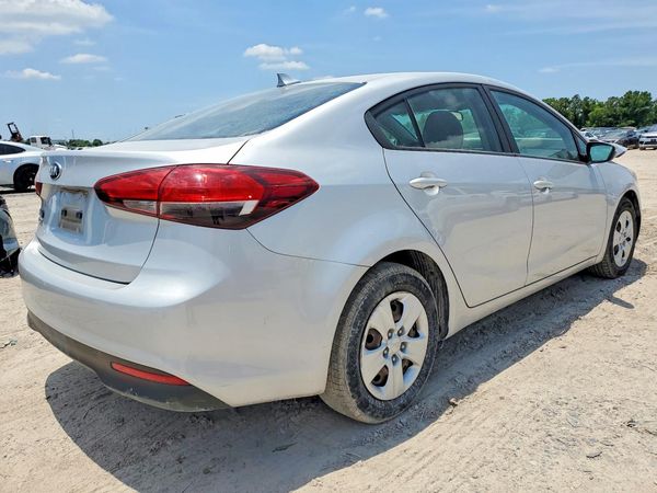 2017 KIA FORTE LX Base