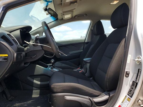 2017 KIA FORTE LX Base