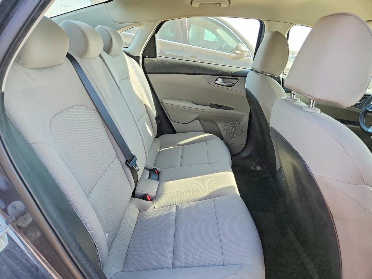 2021 KIA FORTE FE, LXS