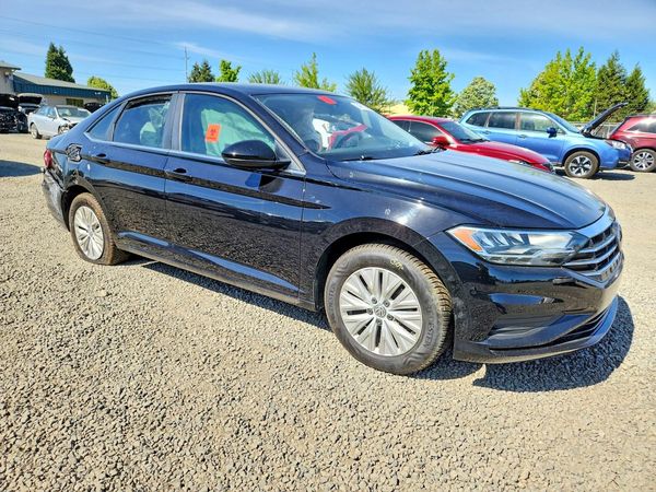 2020 VOLKSWAGEN JETTA S, SE, R-Line — Passenger 3/4