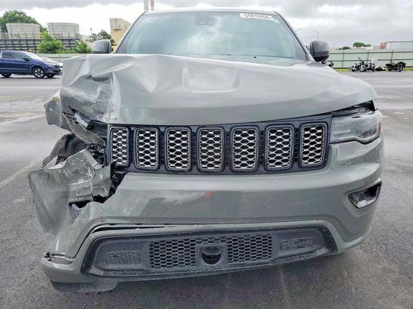 2021 JEEP GRAND CHEROKEE LAREDO 4X4