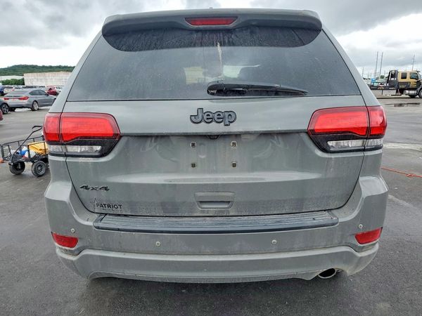 2021 JEEP GRAND CHEROKEE LAREDO 4X4