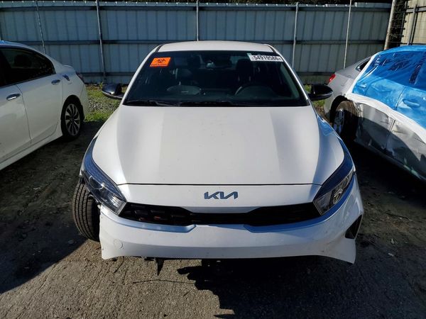 2023 KIA FORTE GT Line