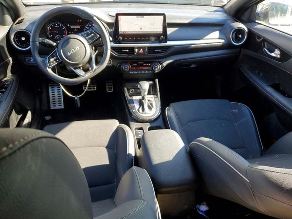 2023 KIA FORTE GT Line
