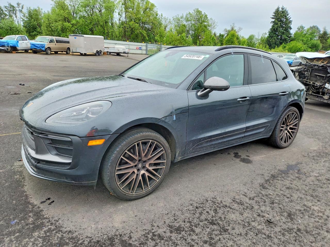 2024 PORSCHE MACAN