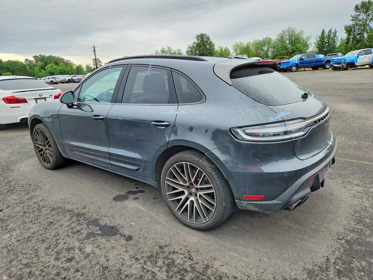 2024 PORSCHE MACAN