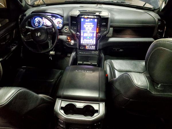 2019 RAM 1500 LIMITED CREW CAB 4X4