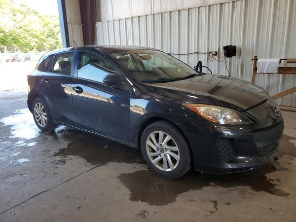 2013 MAZDA 3