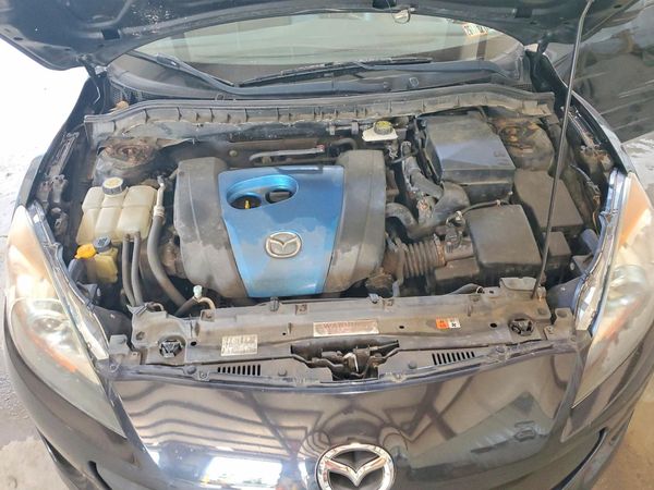 2013 MAZDA 3