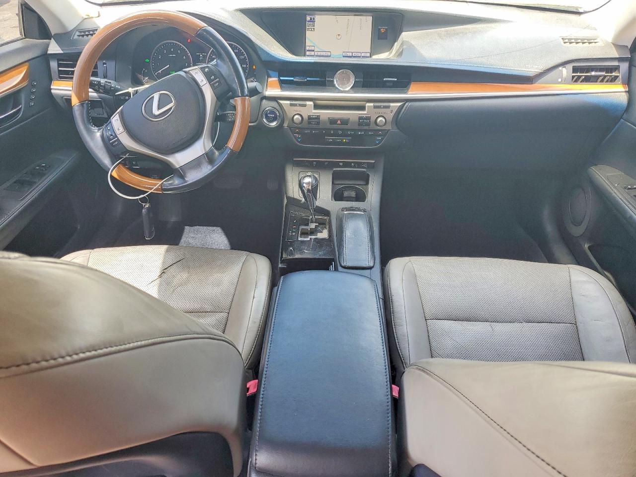 2013 LEXUS ES 300h