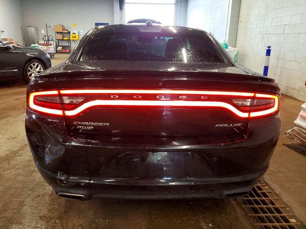 2015 DODGE CHARGER SXT