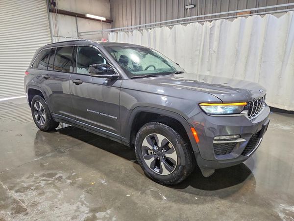 2024 JEEP GRAND CHEROKEE Limited 4XE — Passenger 3/4