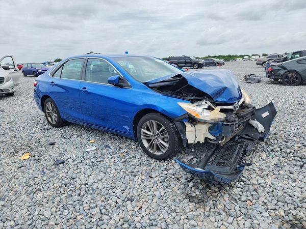 2017 TOYOTA CAMRY