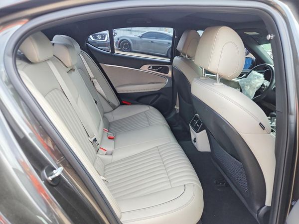 2022 GENESIS G70 2.0T, 2.0T Prestige