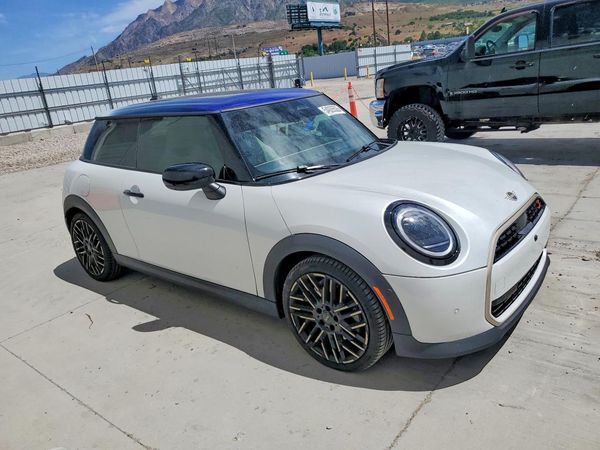 2025 MINI COOPER