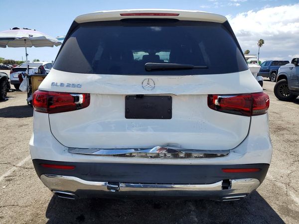 2020 MERCEDES-BENZ GLB