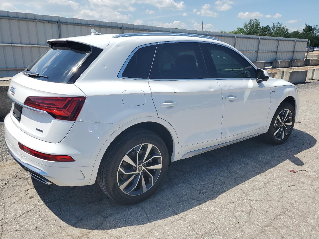 2023 AUDI Q5