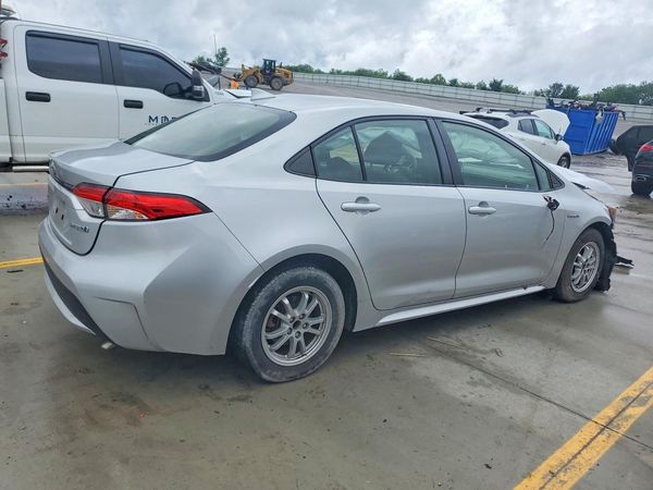 2021 TOYOTA COROLLA