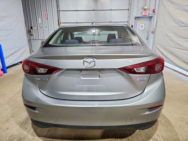 2016 MAZDA 3