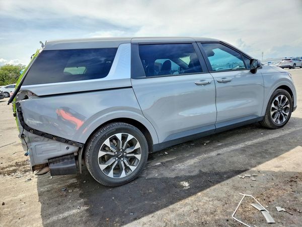2022 KIA CARNIVAL EX