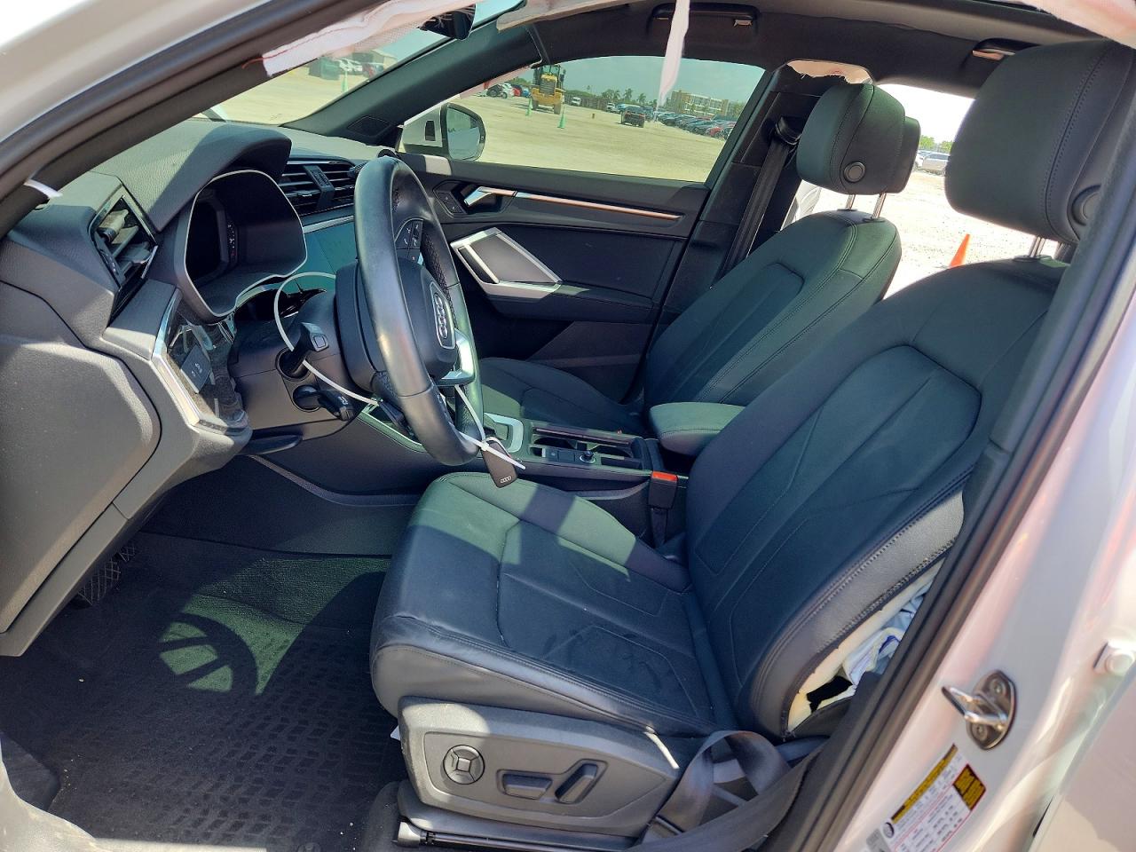 2024 AUDI Q3 S Line quattro Premium