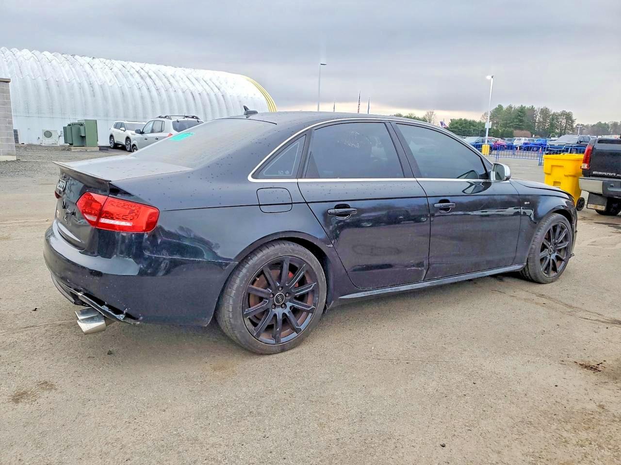 2012 AUDI A4 quattro Premium Plus