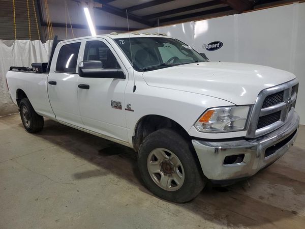 2017 RAM 3500 ST CREW CAB 4X4