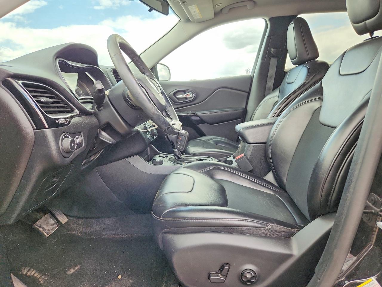 2019 JEEP CHEROKEE LATITUDE PLUS 4X4
