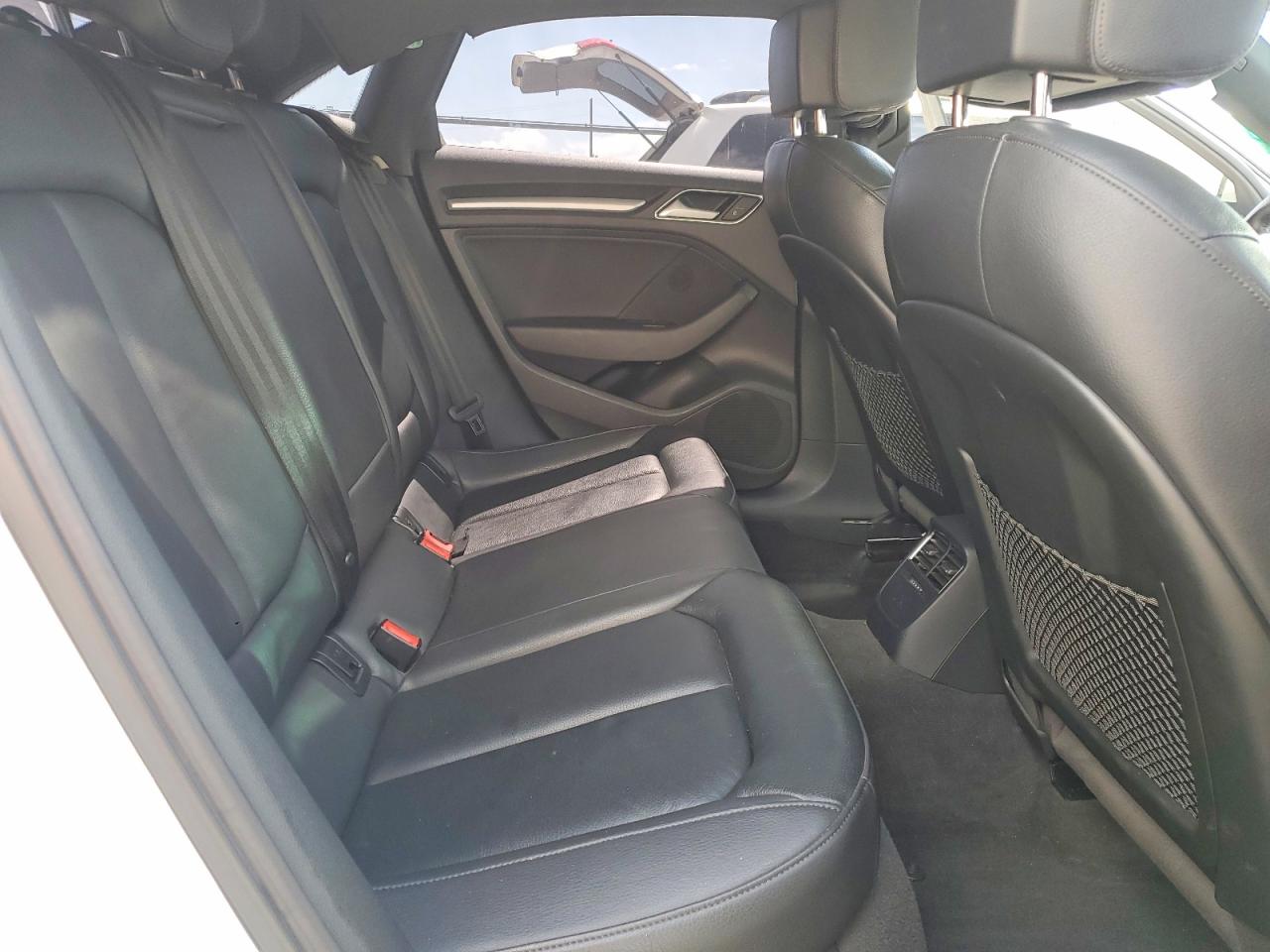 2019 AUDI A3 Premium, Titanium