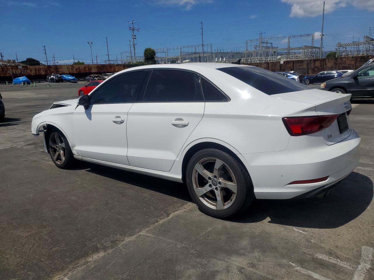 2019 AUDI A3 Premium, Titanium