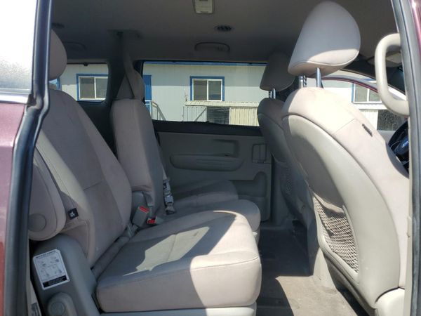 2016 KIA SEDONA