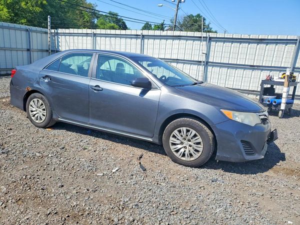2012 TOYOTA CAMRY — Passenger 3/4