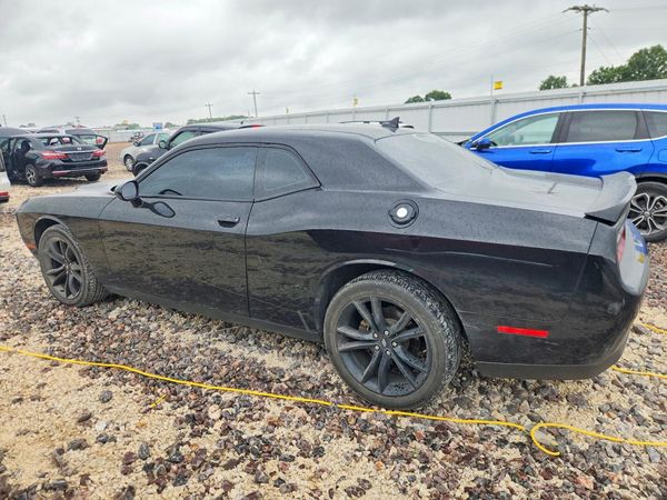 2017 DODGE CHALLENGER SXT