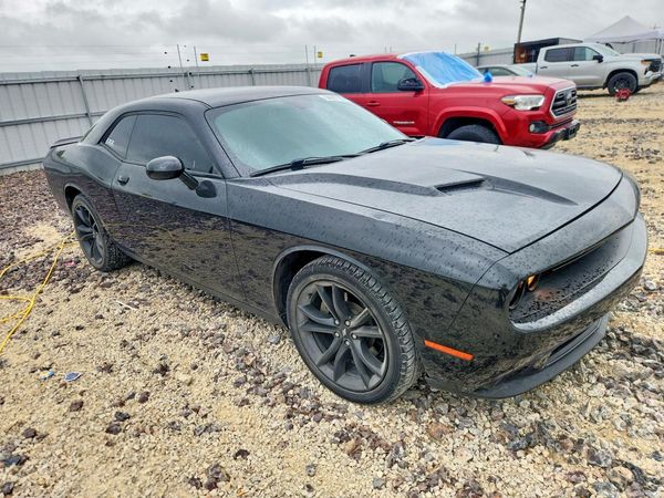 2017 DODGE CHALLENGER SXT