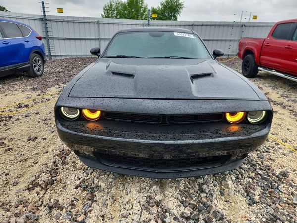 2017 DODGE CHALLENGER SXT