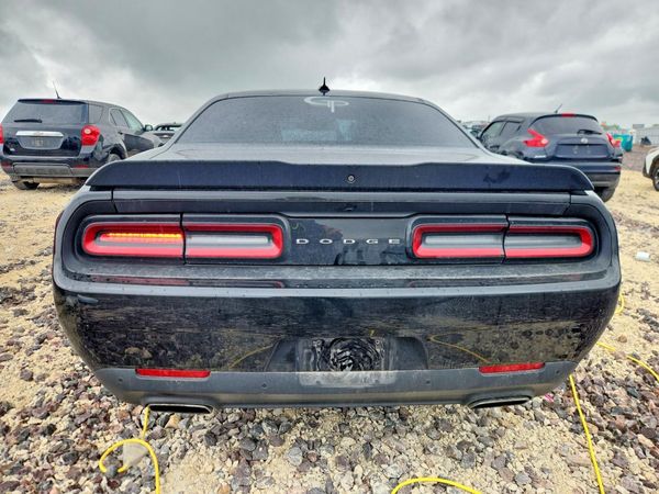 2017 DODGE CHALLENGER SXT