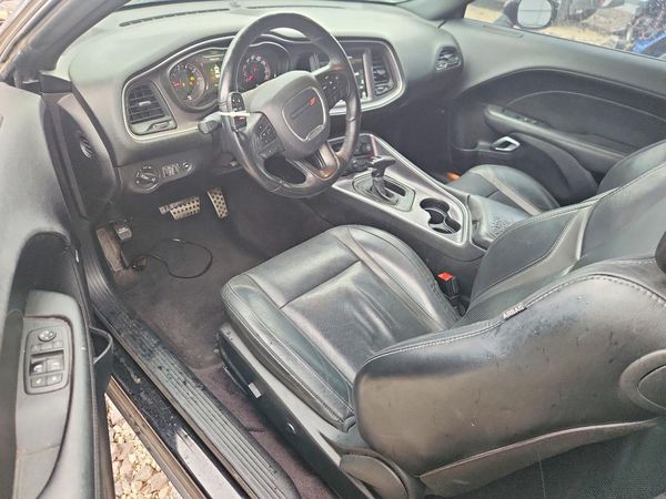 2017 DODGE CHALLENGER SXT
