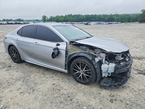 2022 TOYOTA CAMRY