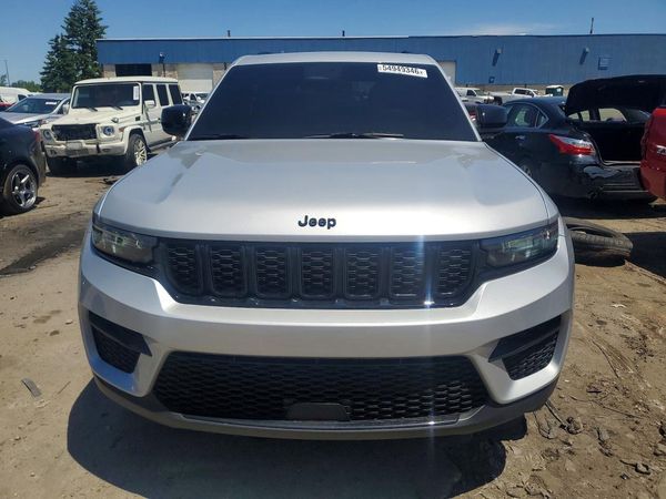 2024 JEEP GRAND CHEROKEE