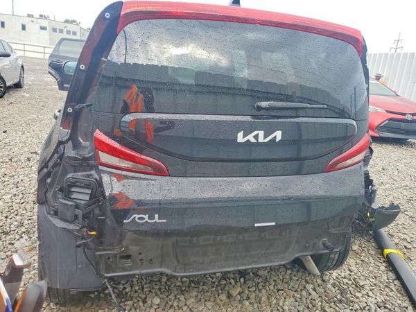 2022 KIA SOUL